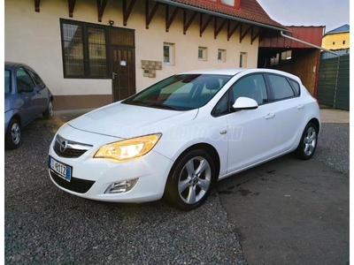 OPEL ASTRA J 1.6 Enjoy