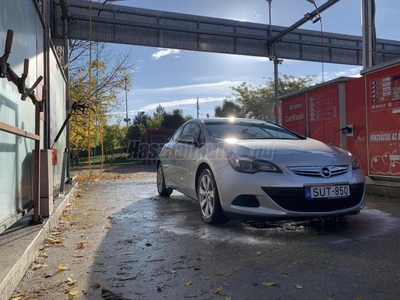 OPEL ASTRA J GTC 1.4 T Start-Stop Active