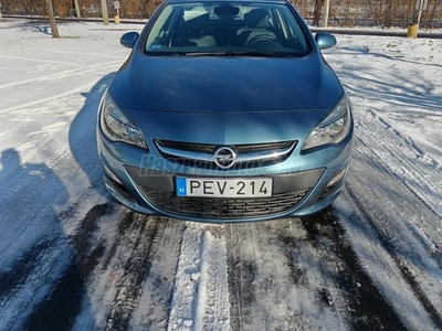 OPEL ASTRA J Sedan 1.6 Enjoy EURO6