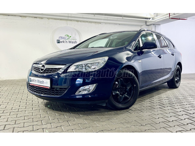 OPEL ASTRA J Sports Tourer 1.4 Enjoy