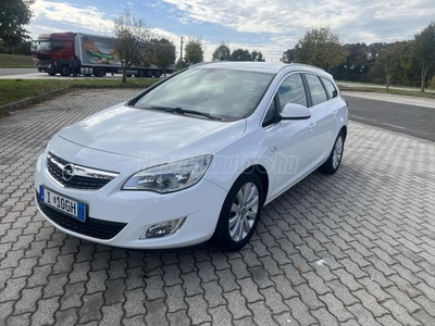 OPEL ASTRA J Sports Tourer 1.7 CDTI Cosmo