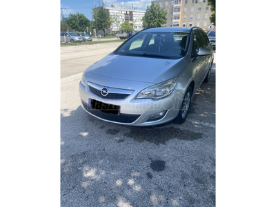 OPEL ASTRA J Sports Tourer 1.7 CDTI Enjoy