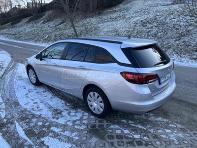 OPEL ASTRA K Sports Tourer 1.4 T Enjoy 1. tulaj. LED-mátrix!