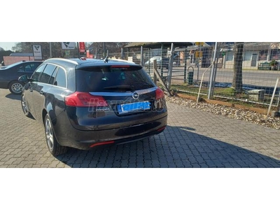 OPEL INSIGNIA Sports Tourer 2.0 CDTI Edition