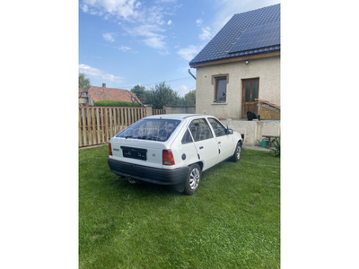 OPEL KADETT E 1.2 LS