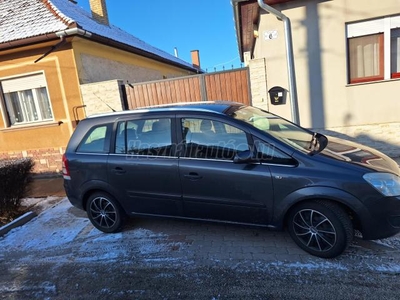 OPEL ZAFIRA B 1.9 CDTI Enjoy Z19DT