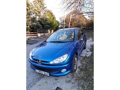 PEUGEOT 206 1.1 Open