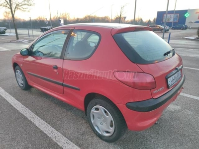 PEUGEOT 206 1.1 Presence 17 ÉVE EGY TULAJNÁL!