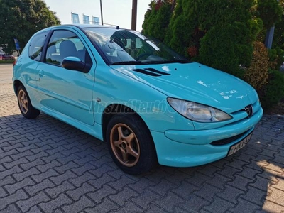 PEUGEOT 206 1.1 Presence