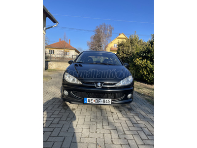 PEUGEOT 206 1.4 Look