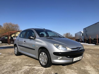 PEUGEOT 206 1.4 Mistral KLÍMA !!!