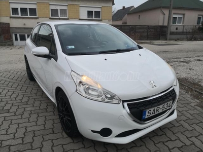 PEUGEOT 208 1.2 VTi PureTech Active ALUFELNI-ÜLÉSFŰTÉS-KLÍMA