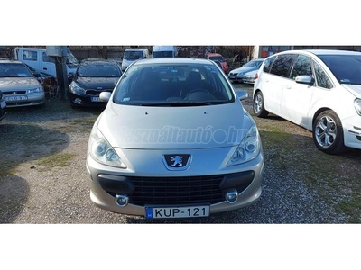 PEUGEOT 307 1.4 D-Sign