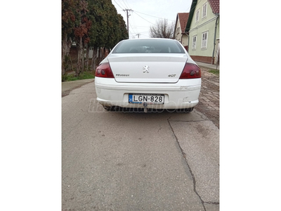 PEUGEOT 407 1.6 HDi Confort