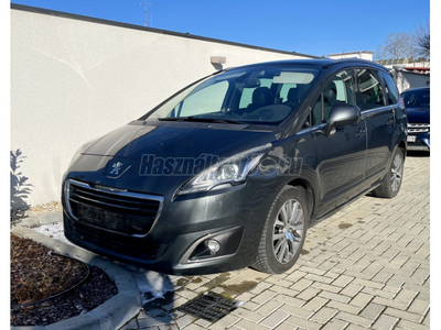 PEUGEOT 5008 2.0 HDi Allure (Automata)