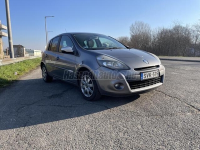 RENAULT CLIO 1.2 16V Authentique