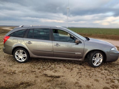 RENAULT LAGUNA 2.2 dci kombi. félbőr. vonóhorog