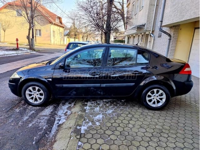 RENAULT MEGANE 1.6 Dynamique 16V/magyar/friss vizsga/korróziómentes/klíma/computer/el.ablak/alufelni