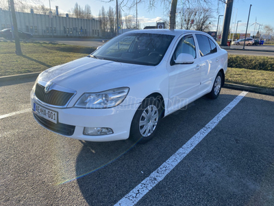 SKODA OCTAVIA 1.6 Ambition