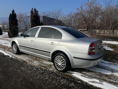 SKODA SUPERB 1.8 T Elegance Tiptronic ic Magyarországi-Xenon-Ülésfűtés-Friss Nagyszerviz