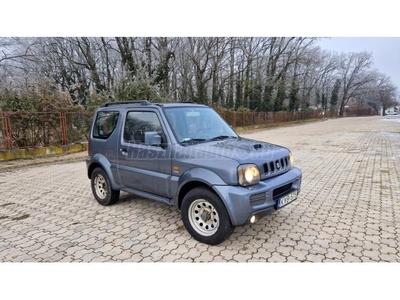 SUZUKI JIMNY 1.5 DDiS Comfort 4x4 Vonóhorog Friss Vizsga Nagyszervíz Klíma 8 kerék Végig Vezetett Szervízkönyv