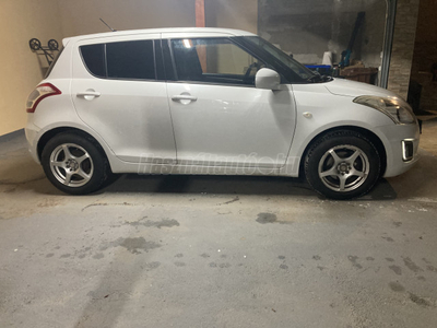 SUZUKI SWIFT 1.2 GL AC CD MP3 USB