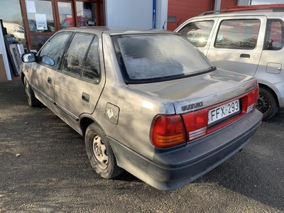 SUZUKI SWIFT Sedan 1.3 GLX