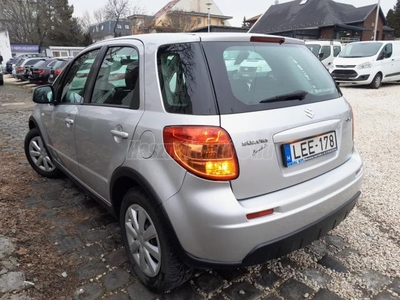 SUZUKI SX4 1.5 GLX CD AC mo-i!