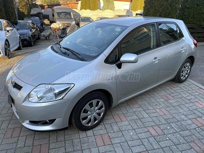 TOYOTA AURIS 1.6 Sol