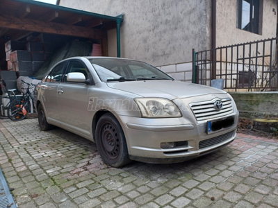 TOYOTA AVENSIS 2.0 D