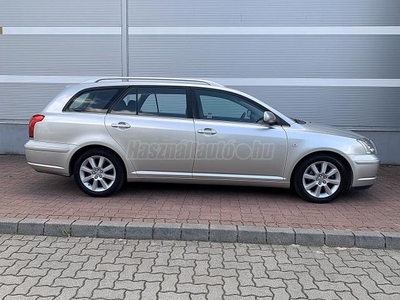 TOYOTA AVENSIS Wagon 1.8 Executive 199 EZER KM! VÉGIG MÁRKASZERVIZBEN VEZETETT SZERVIZKÖNYV! ÜLÉSFŰTÉS!