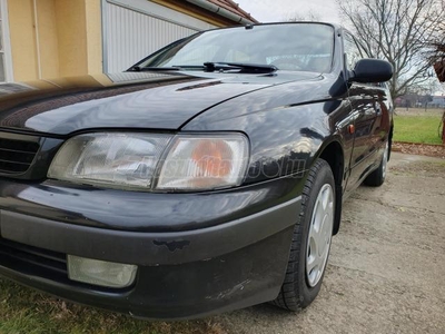 TOYOTA CARINA Carina-E 1.6 XLi