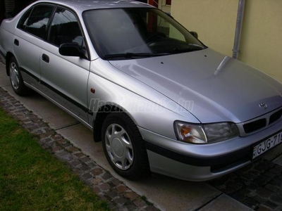 TOYOTA CARINA Carina-E 1.6 XLi