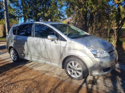 TOYOTA COROLLA VERSO 1.8 Linea Sol