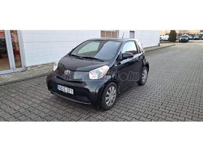 TOYOTA IQ 1.0 Eco