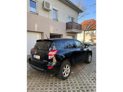 TOYOTA RAV 4 Rav4 2.2 D-4D Sol XA3(A)