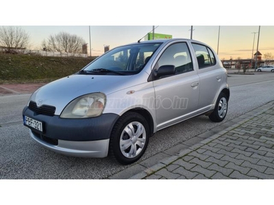 TOYOTA YARIS 1.0