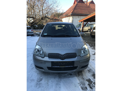 TOYOTA YARIS 1.0 Terra Plus Első hölgytulaj.Végigvez.Szervízkönyv!!