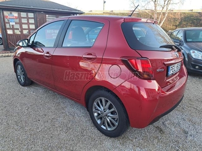 TOYOTA YARIS 1.33 Active Comfort 37.800.Km! Tolatókamera! Érintőkijelző! Vonóhorog! Garancia!