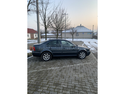 VOLKSWAGEN BORA 1.6 Pacific