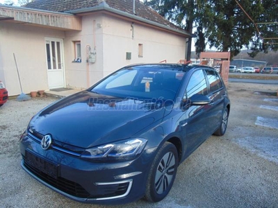 VOLKSWAGEN GOLF e-Golf Edition