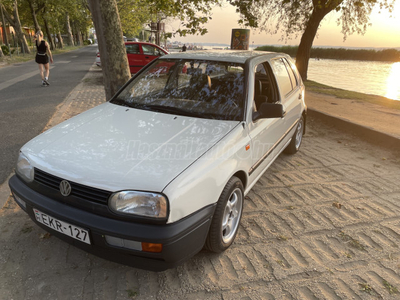 VOLKSWAGEN GOLF III 1.4 CL