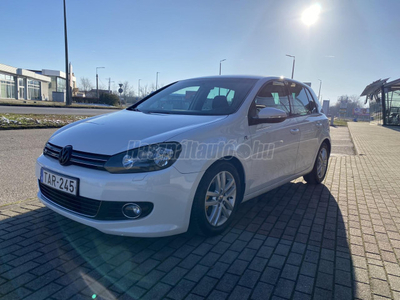 VOLKSWAGEN GOLF VI 1.6 TDi Highline