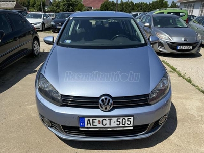 VOLKSWAGEN GOLF VI 2.0 TDi Highline SZERVIZKÖNYVES