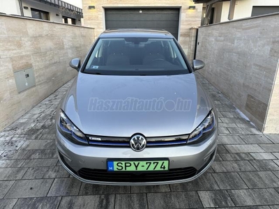 VOLKSWAGEN GOLF VII e-Golf