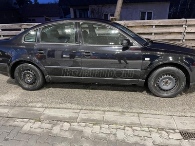 VOLKSWAGEN PASSAT V 1.6 Comfortline