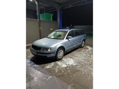 VOLKSWAGEN PASSAT V 1.6 Comfortline