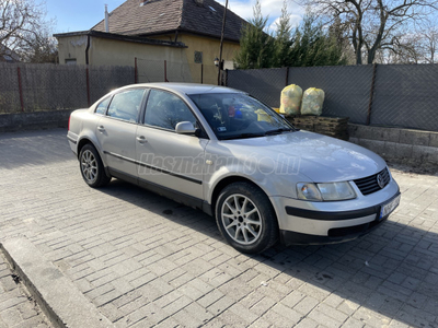 VOLKSWAGEN PASSAT V Variant 1.6