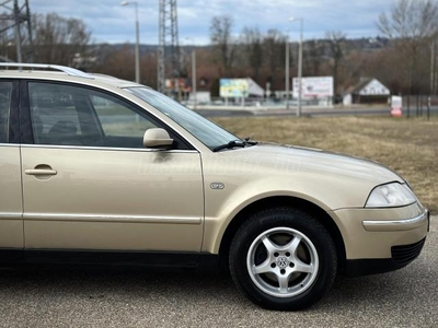 VOLKSWAGEN PASSAT Variant 1.9 PD TDi Highline Gyönyörű állapot