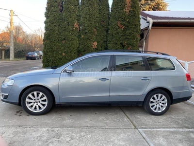 VOLKSWAGEN PASSAT Variant 2.0 CR TDI Highline DSG Szkönyv - Navigáció - Keyless Entry